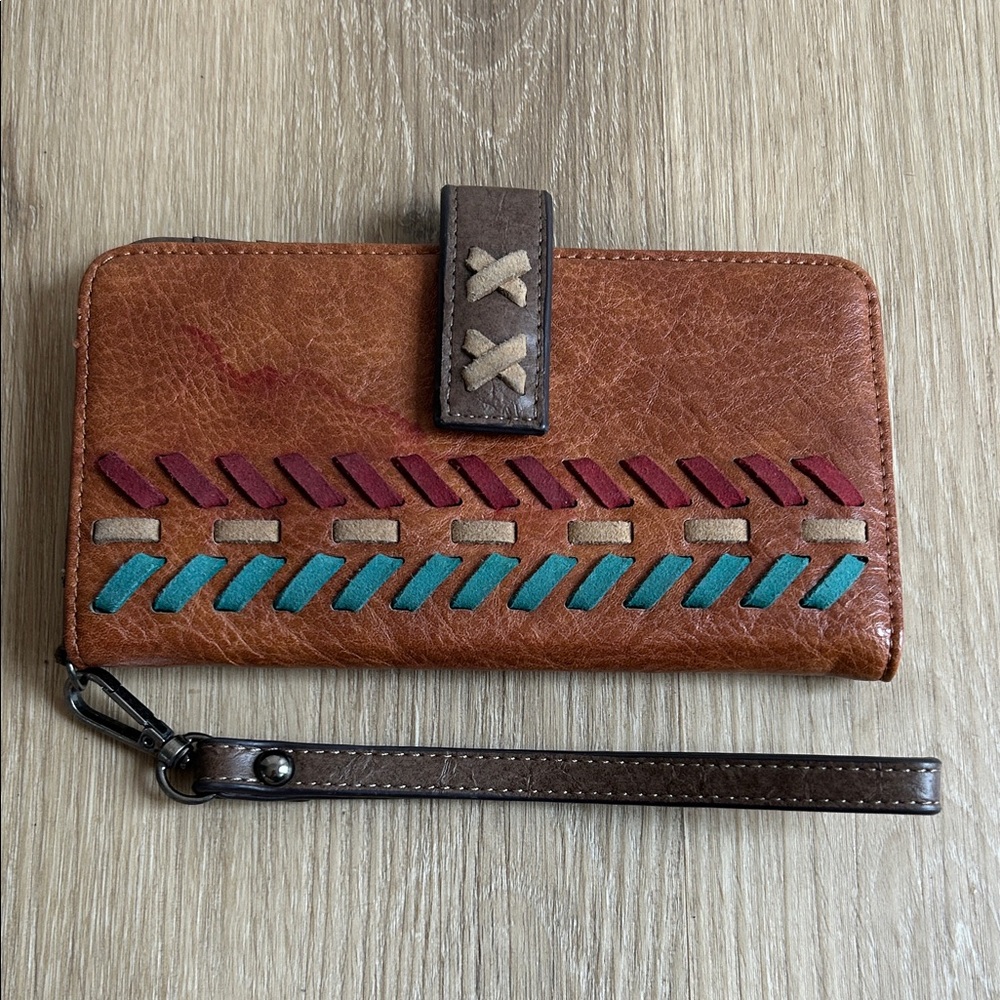 Western-Style Bifold Wristlet Wallet by Catchfly Studio